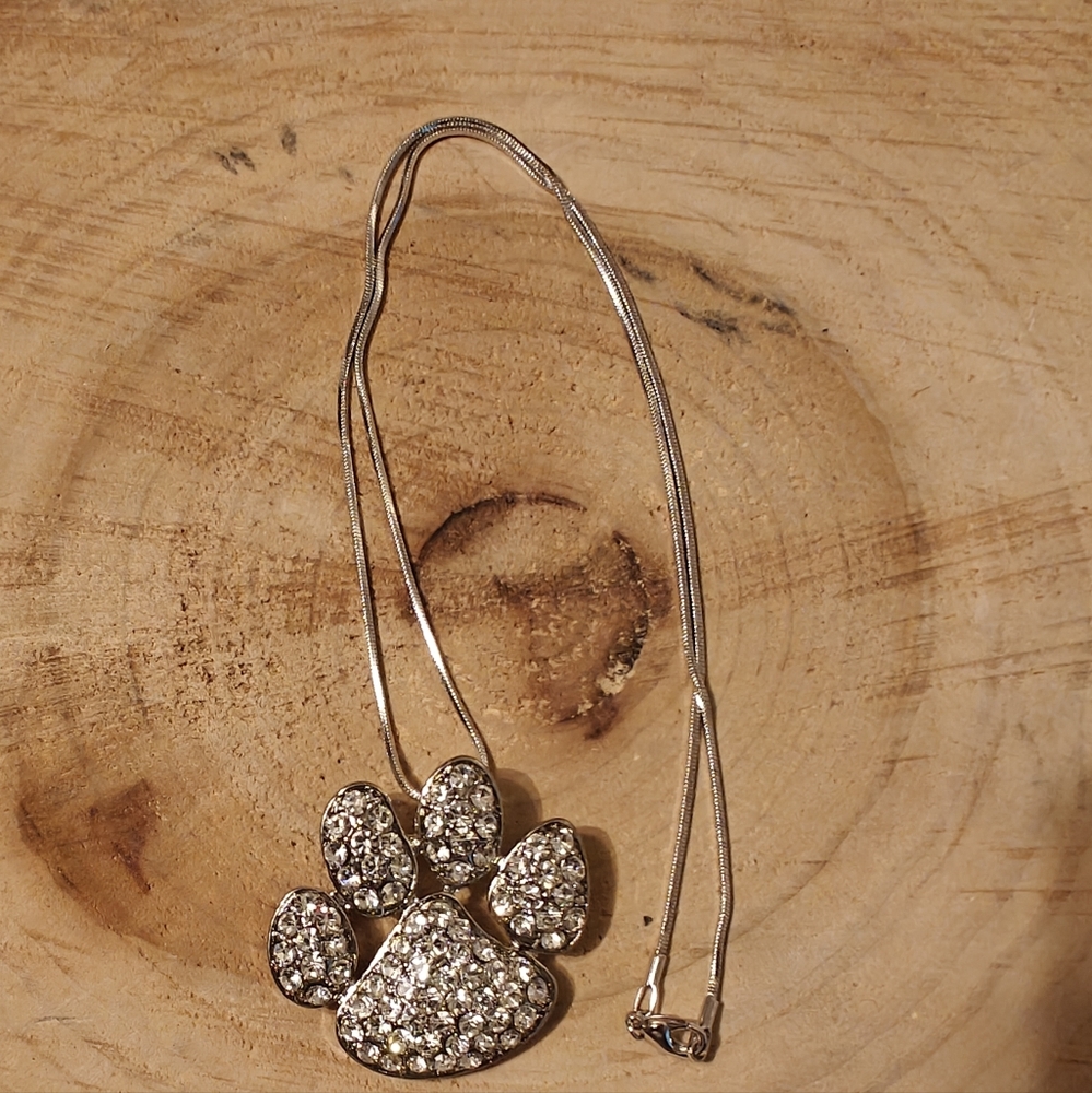 Crystal Paw Necklace – Boho Pet Lover Charm